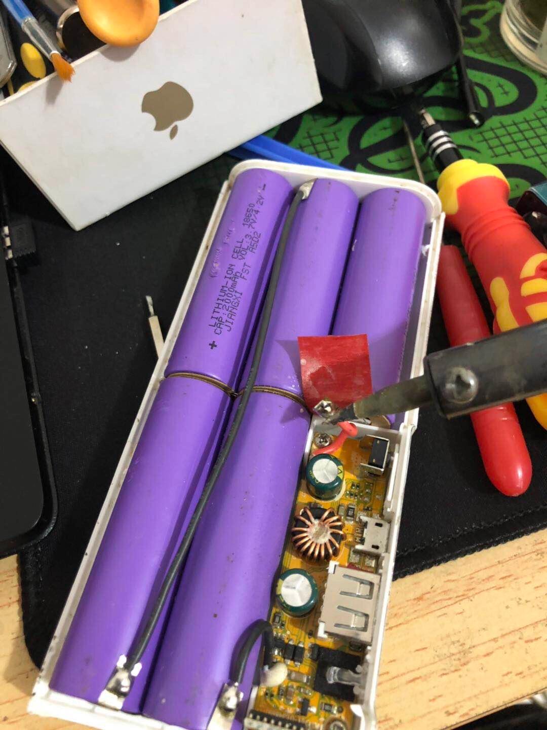 如何更换品胜备电充电宝电池,品胜和羽博充电宝检测拆解视频