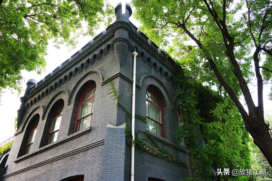 京城这座最美中学,比北大建校历史还要久远,校园风景如民国画卷