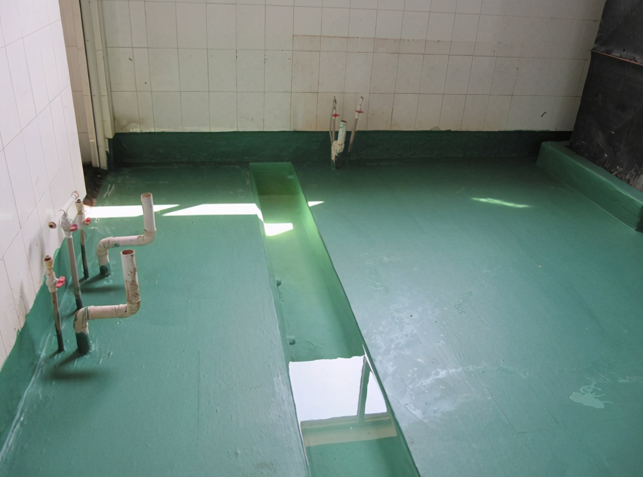 浴室墙面漏水补漏的最佳方法,浴室顶漏水怎么做防水