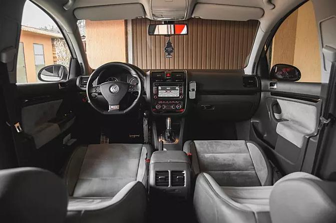 汽车坐垫哪种最柔软,汽车坐垫什么材质的人坐着舒服