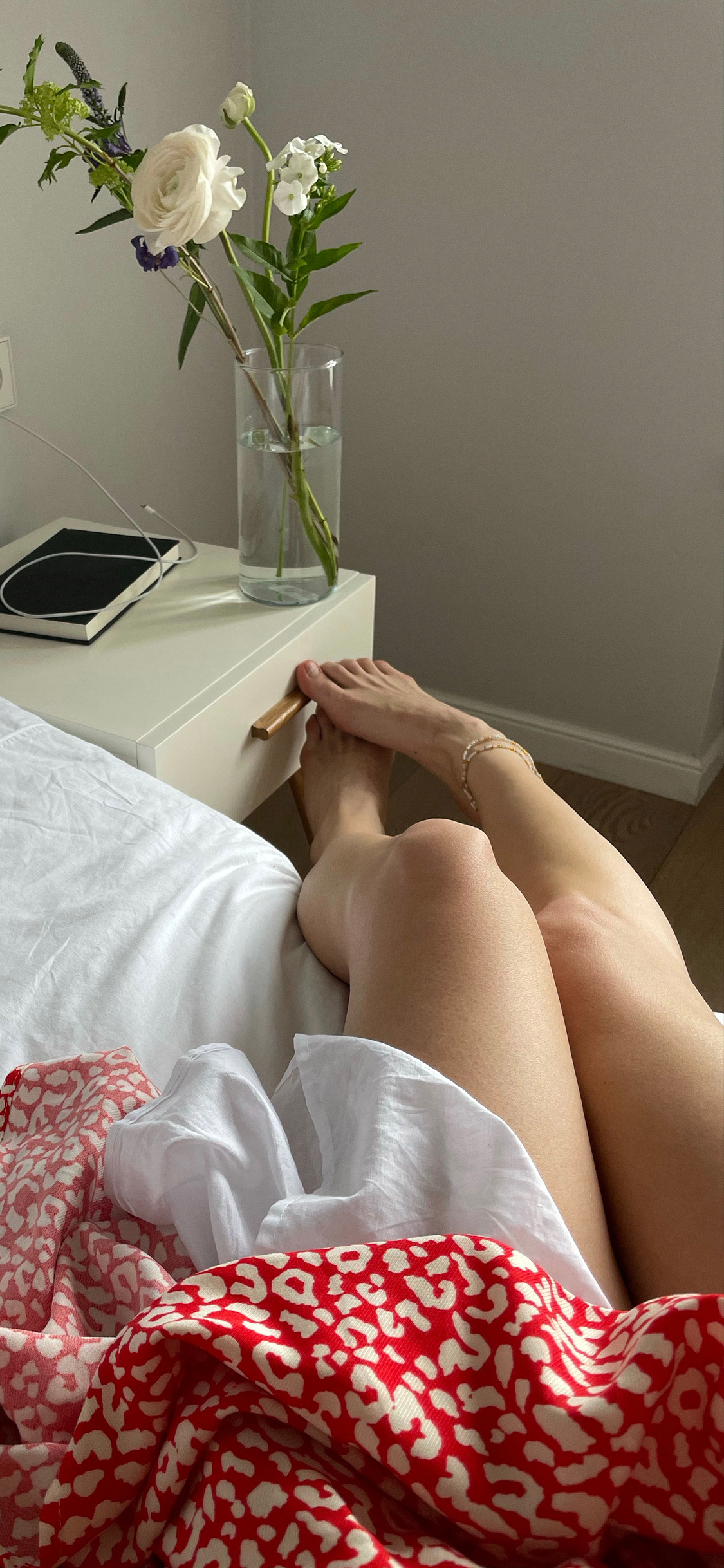 苹果专用壁纸全屏灰色风格,精选分享清新风格手机壁纸