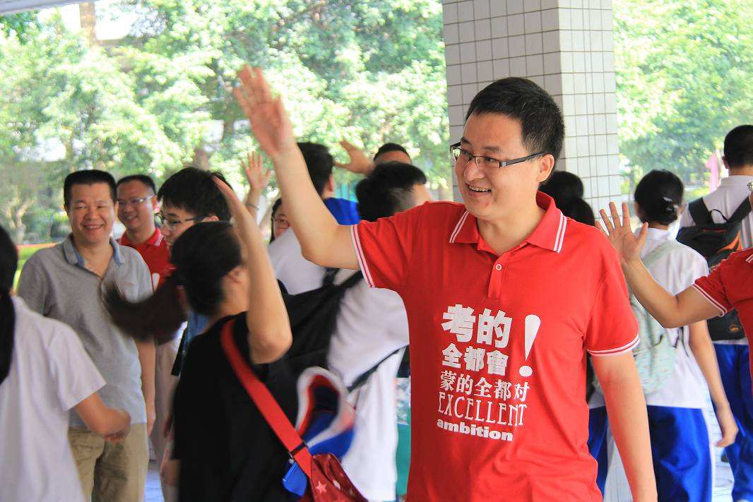 高考被撕答题卡的人怎么样了,被撕答题卡两位考生高考成绩多少