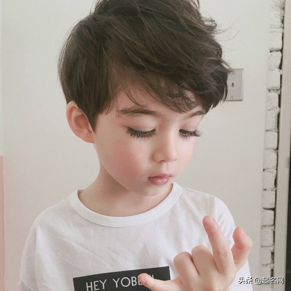 聪明上进的男孩名,男孩名有意境