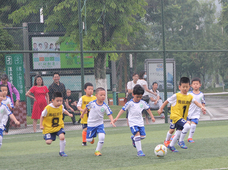 南充市中小学生足球比赛,南充奥航足球比赛直播