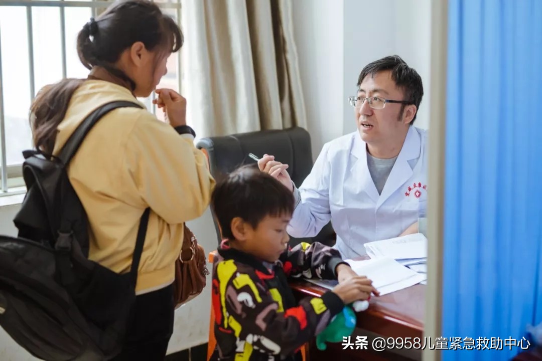 义诊走进乡村,义诊走进乡村医疗