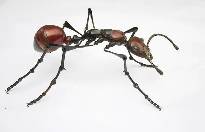 惊了！他靠卖垃圾赚了195万，还在法国买了一套房！