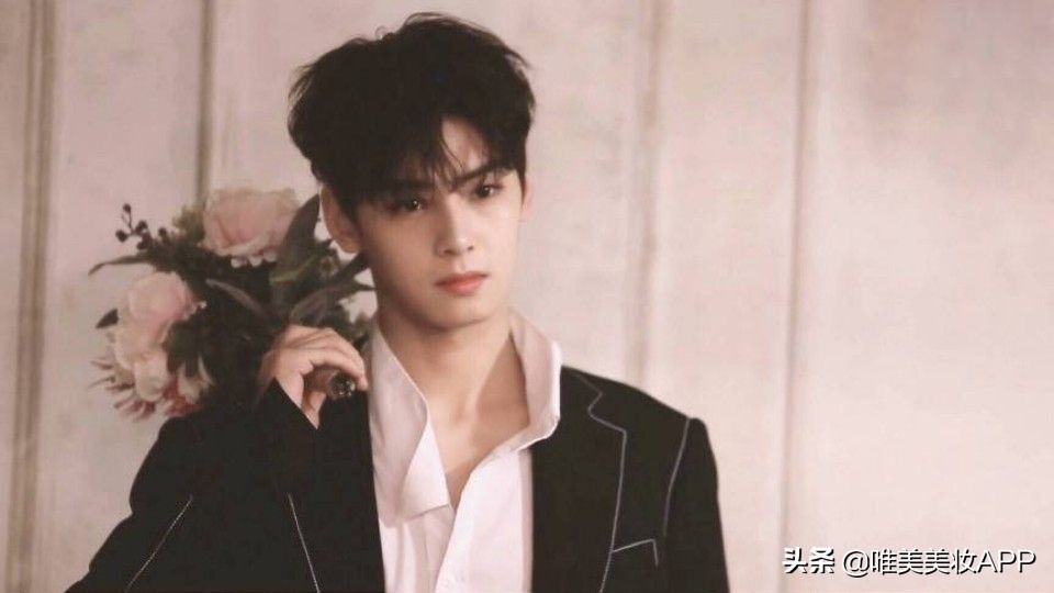 现在韩国收入最高的爱豆团,韩团有哪些比例特别好的爱豆