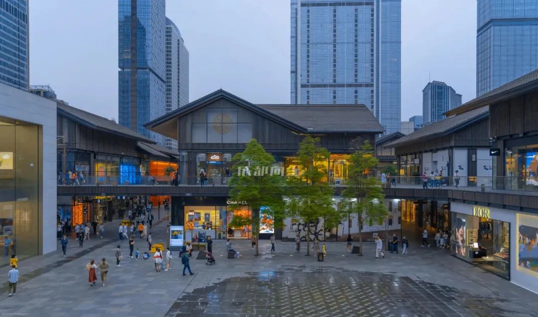 暴走重庆成都,重庆三大核心商圈