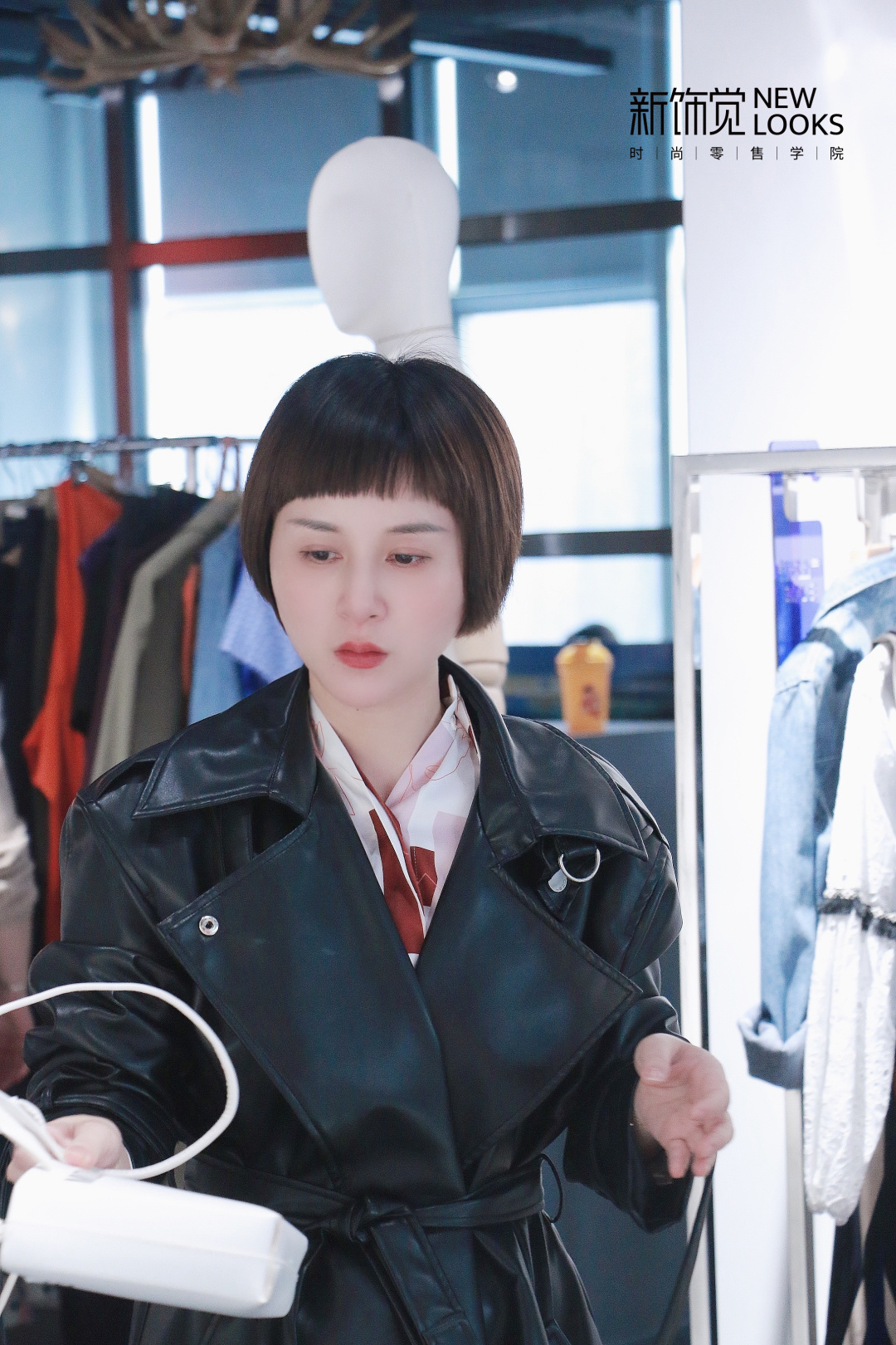 陈列衣服怎样陈列出高级感女装,高级服装陈列技巧