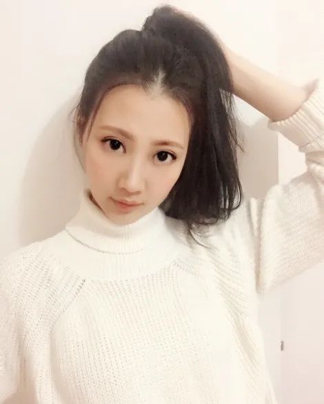 抗癌9年终不敌癌魔病逝！香港女星终年31年，容祖儿晒合照悼念