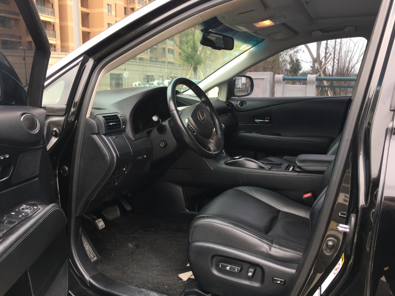 雷克萨斯rx270,雷克萨斯rx12款rx270烧机油吗