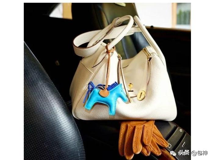 包神奢侈品资讯|用一只ChanelCF的钱买了只爱马仕！