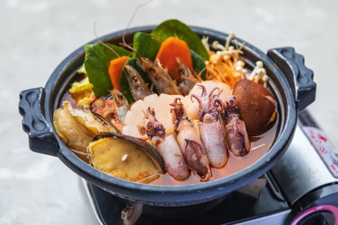 住进风景里温泉酒店,住进风景里旅游度假温泉酒店