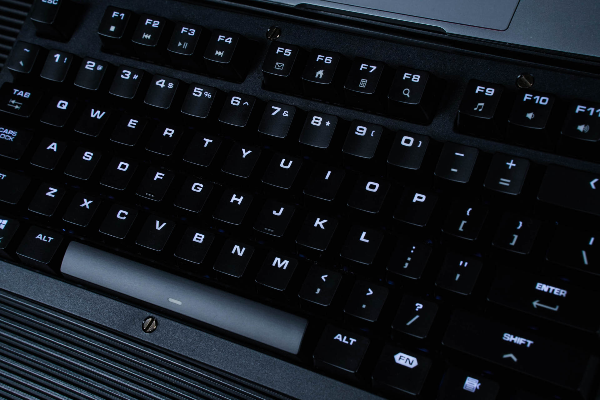 骨伽700k键盘,87键tk950朋克机械键盘