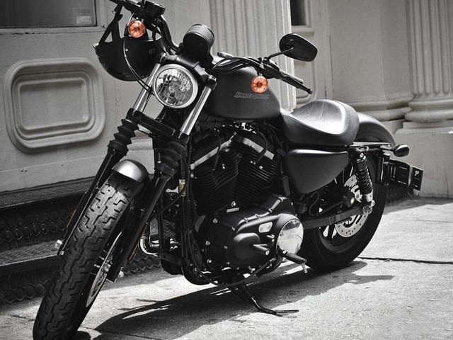 哈雷883硬汉操控,哈雷摩托车运动系列883