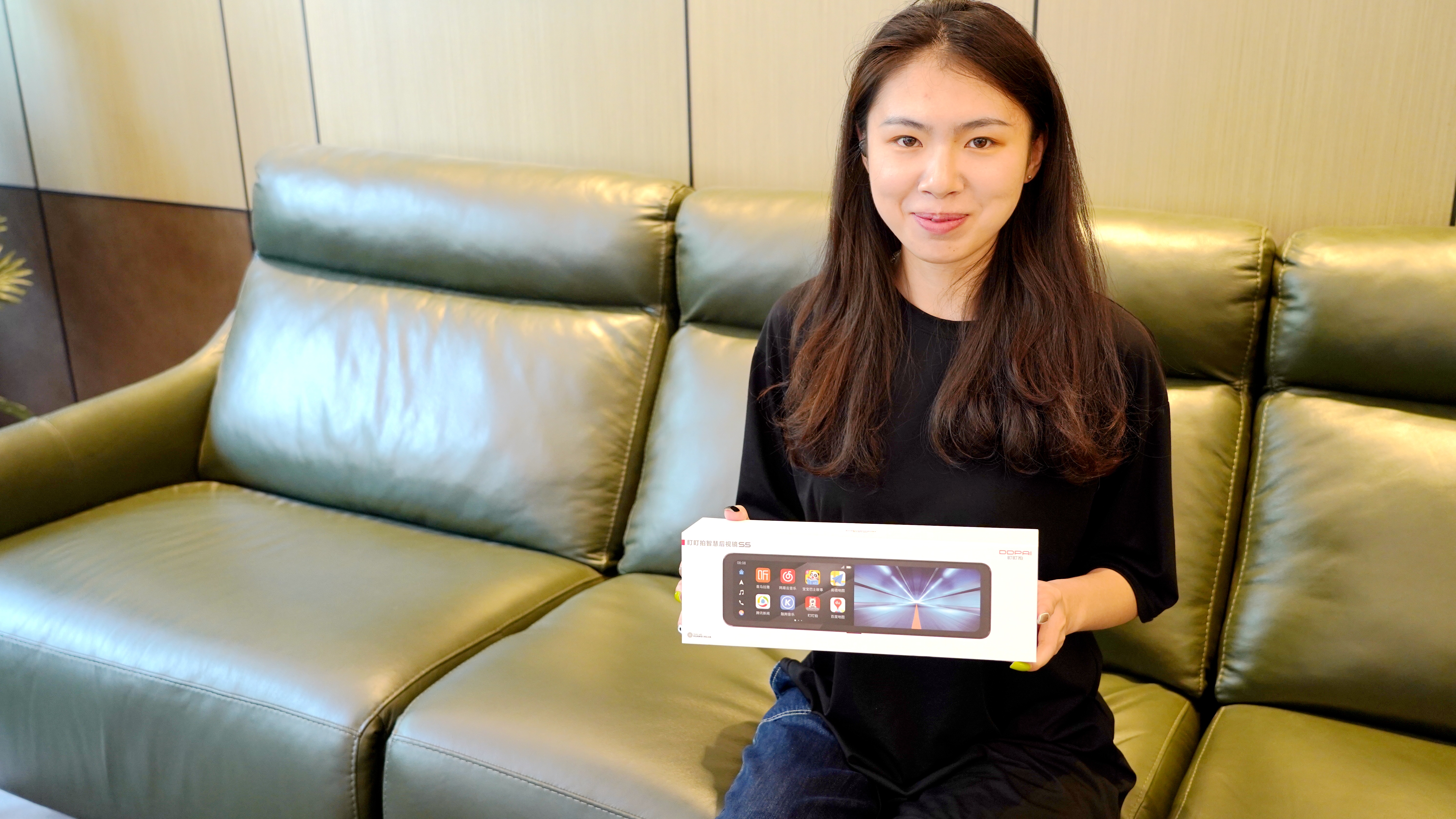 盯盯拍智慧后视镜s5和360的区别,盯盯拍智慧后视镜s5怎么放视频