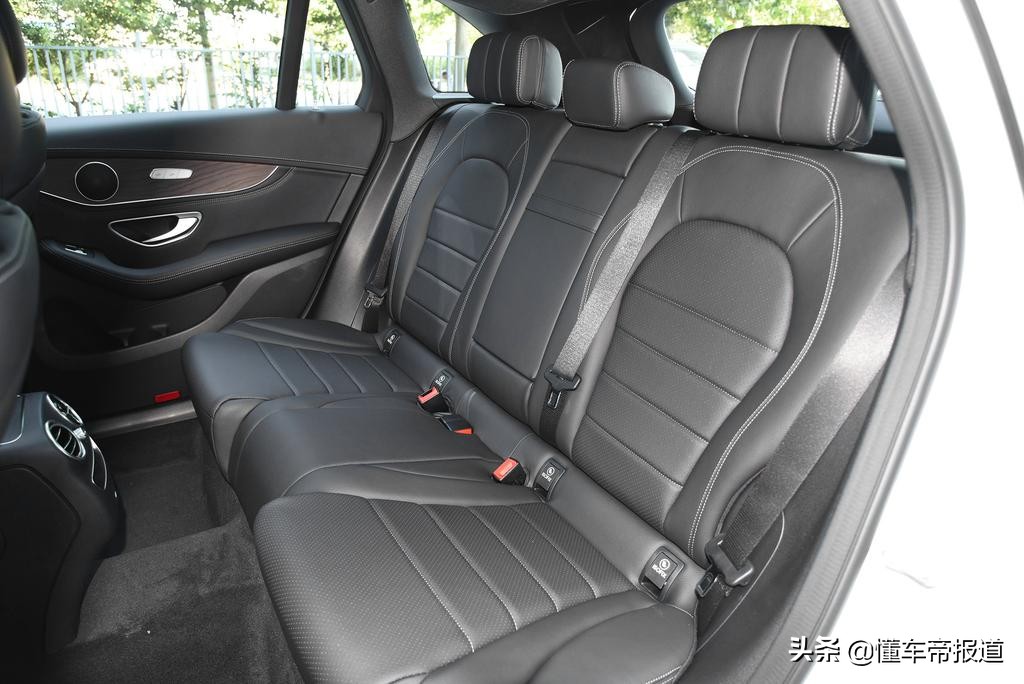 奔驰glc优点和不足,奔驰glc轿跑与奔驰e300哪个值得买