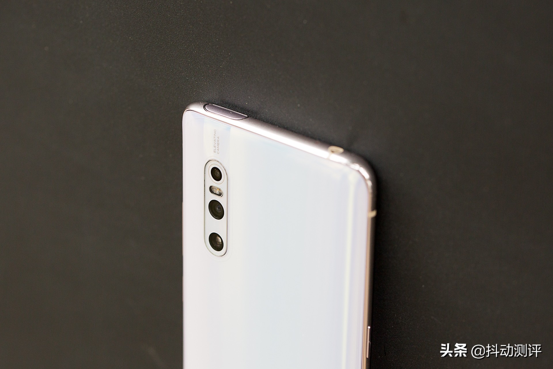 vivox27幻彩夏日和印象夏日的区别,vivox27幻彩夏日和印象夏日的图片