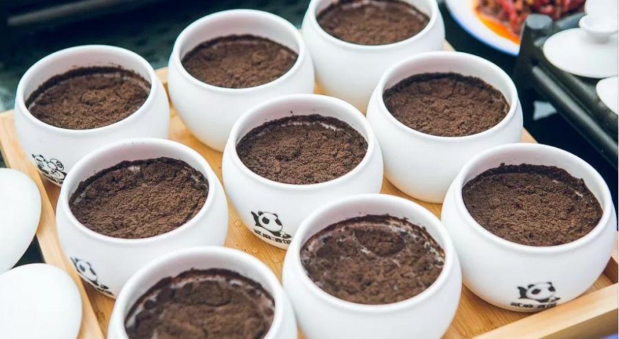 和平区这家酒馆藏着太多“怪物”，个顶个出奇，很多都没喝过