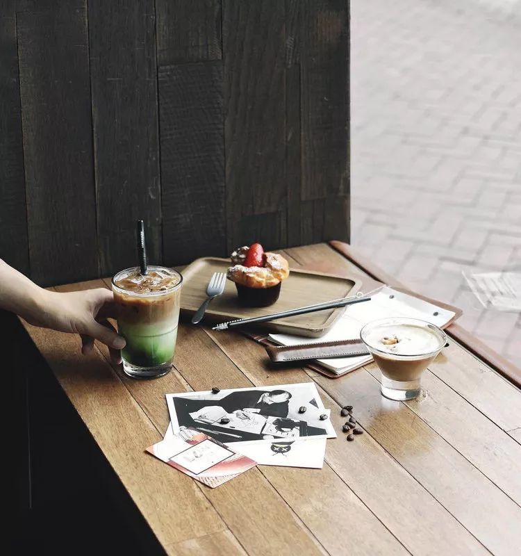 星巴克现在还有吸管吗,星巴克又出新品啤酒味的咖啡