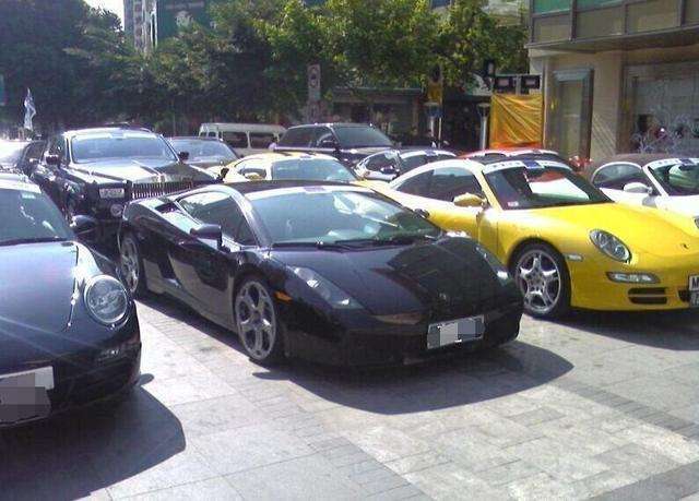 中国土豪最多的县,中国最有钱的村子村民开豪车