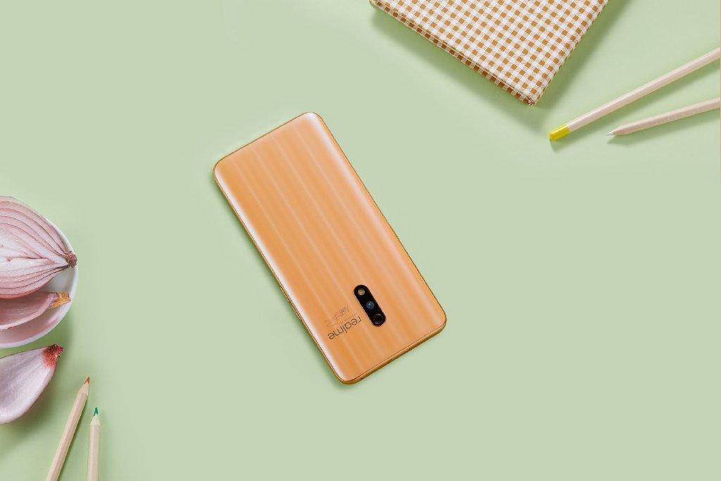 realmex100大师版,realme1000元左右顶配手机