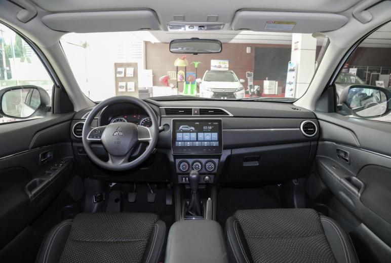 三菱劲炫手动挡1.6l新车多少钱,17年二手劲炫1.6l手动挡