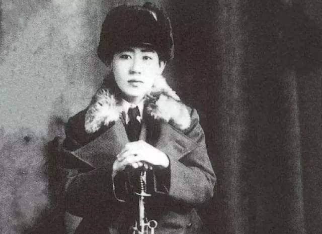 有多风光就有多凄惨：丧钟里的八旗子弟