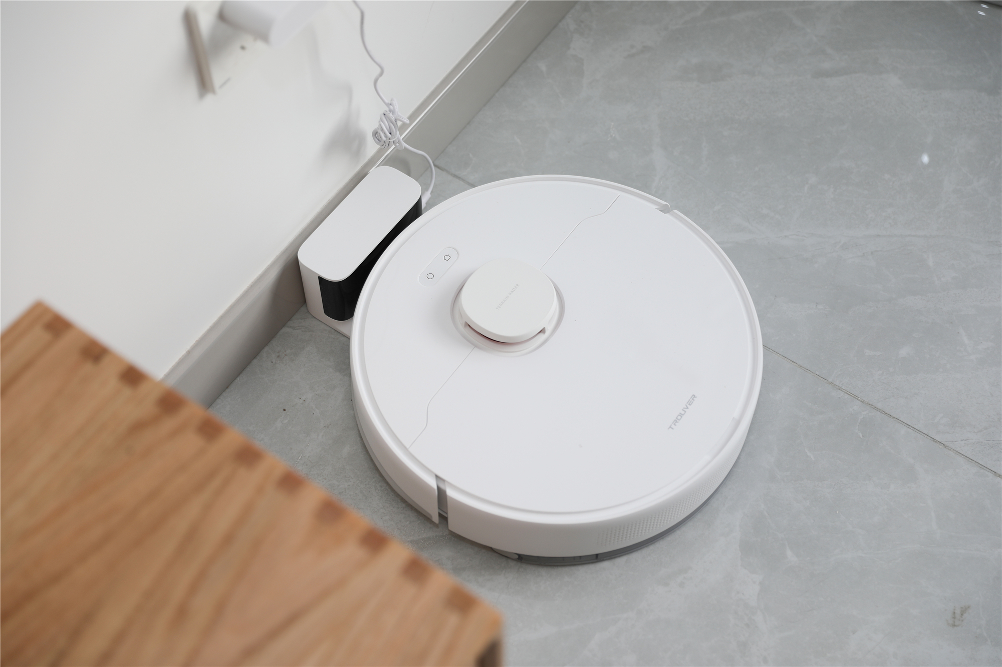 扫地机器人无基站好用吗,扫地机器人无遥控