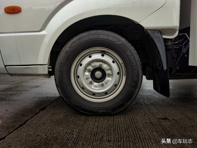 璧蜂簹k2700鍥涢┍杞诲崱,璧蜂簹鍘㈠紡灏忚揣杞2700