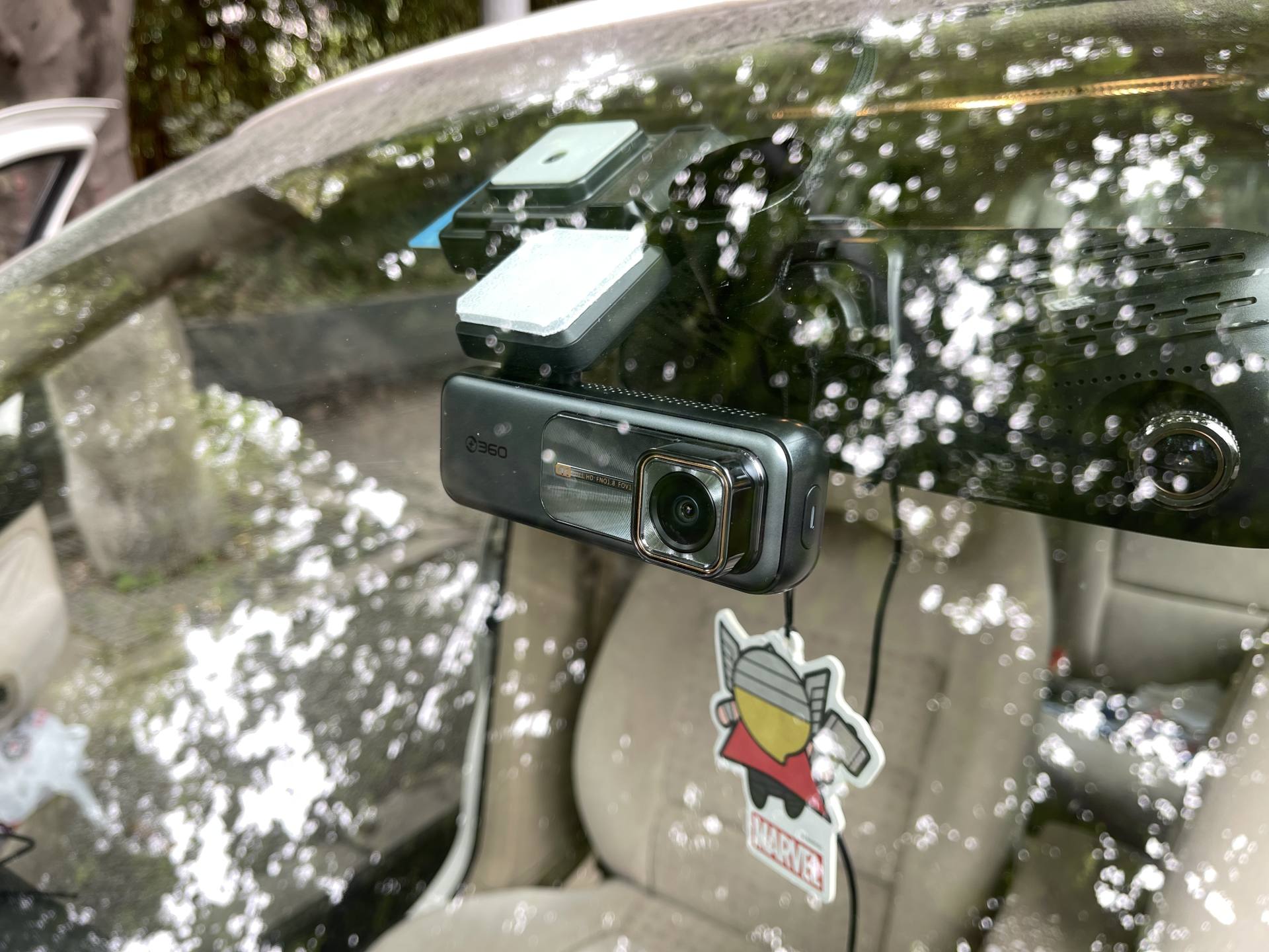 360行车记录仪K980对比g900,360度k980行车记录仪评测