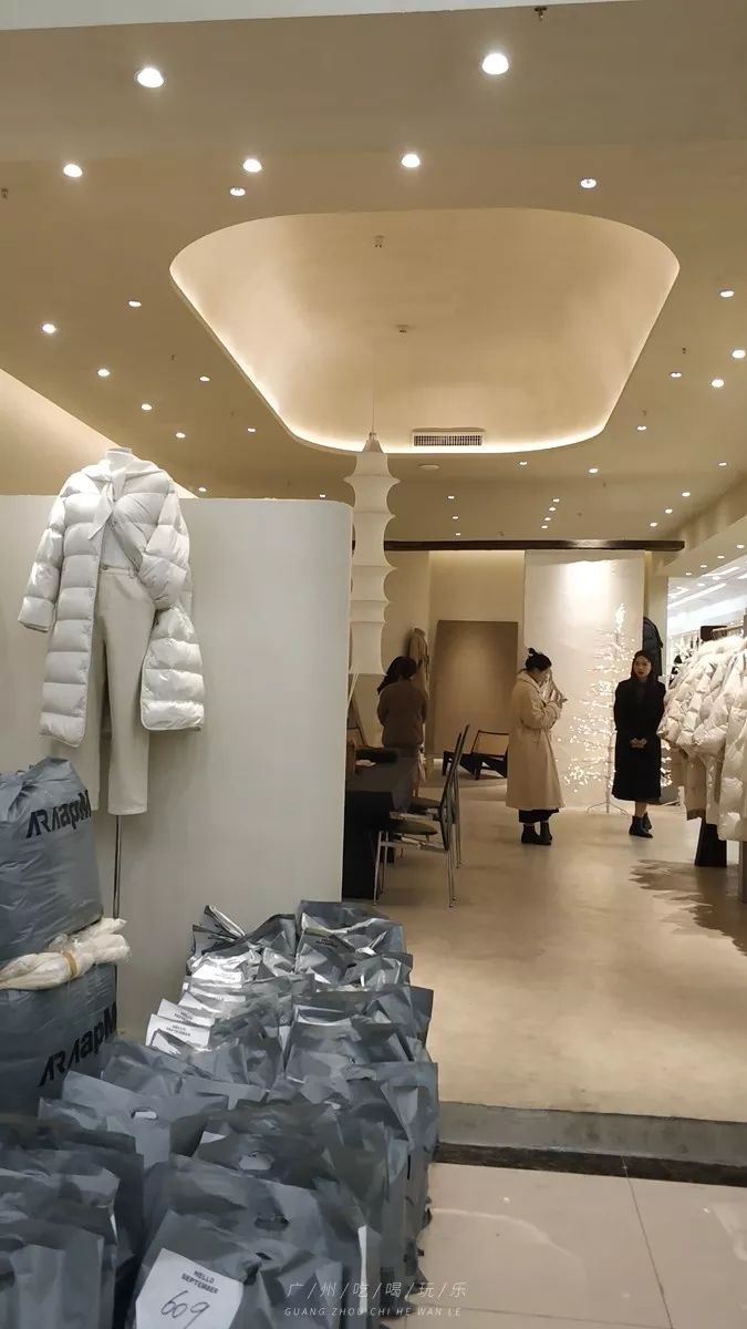 韩国东大门服装在哪里买,韩国东大门服装批发市场地铁