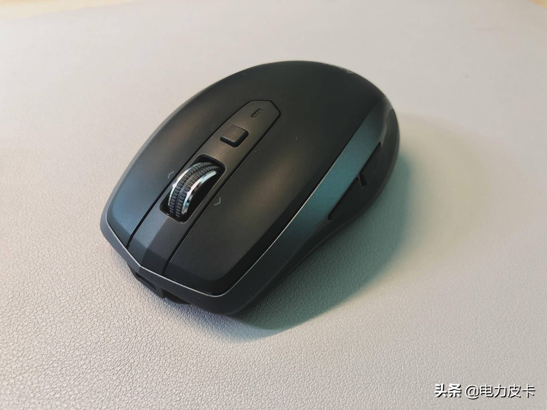 温柔惊艳治愈的桌面,朴实无华桌面