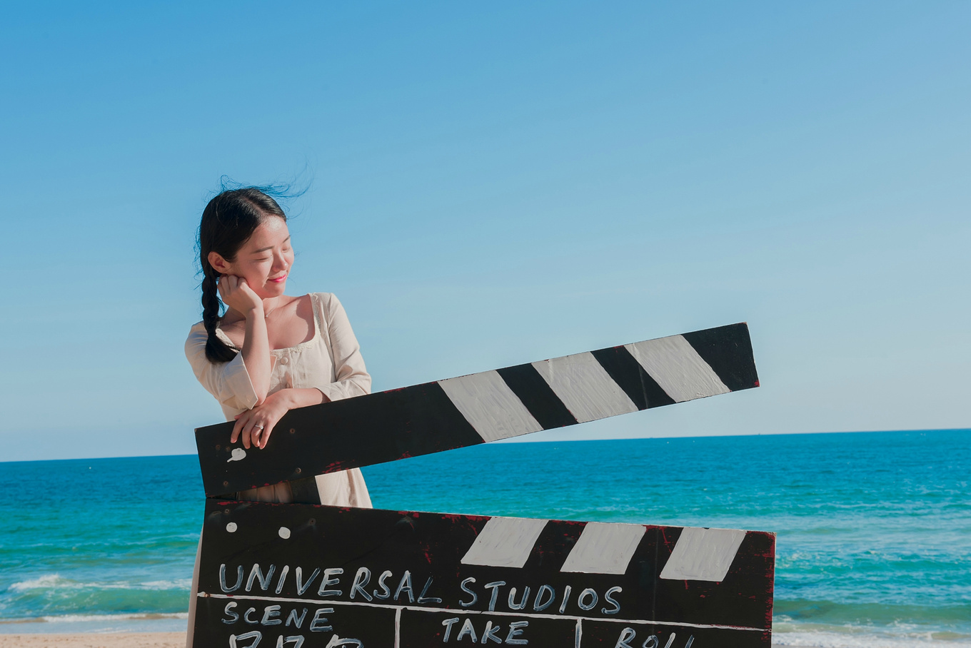 你在南方瑟瑟发抖，我在这里遛娃、看猴、赶海····