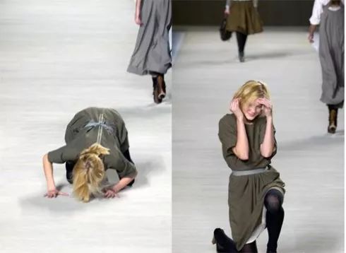 T台模特摔跤*案惨**!隔着屏幕都替她们脚疼