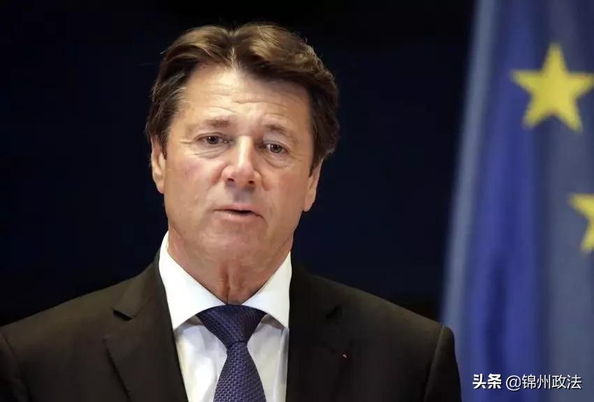 张文宏疫情防控关键看三个方面,张文宏教授支招防控新型冠状病毒