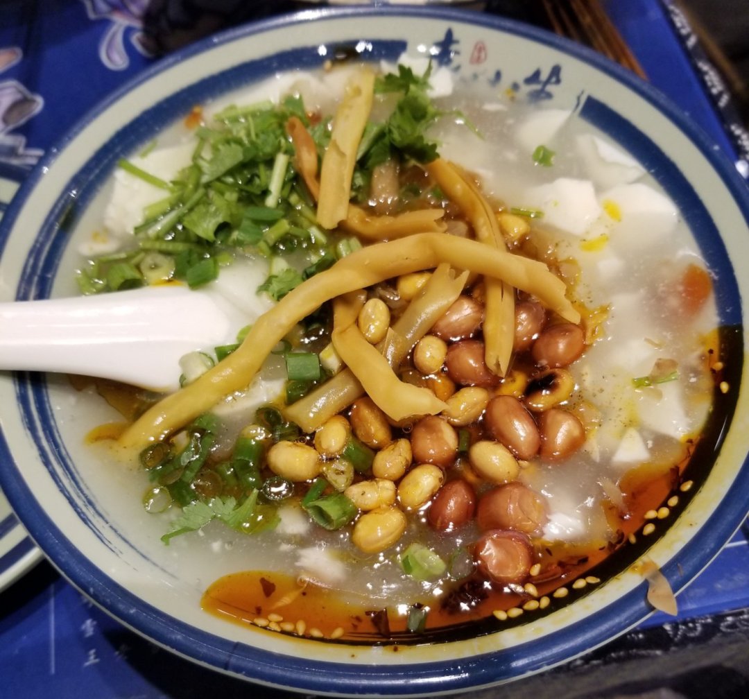 成都钵钵鸡哪里的最好吃,成都这个钵钵鸡好吃到令人上头