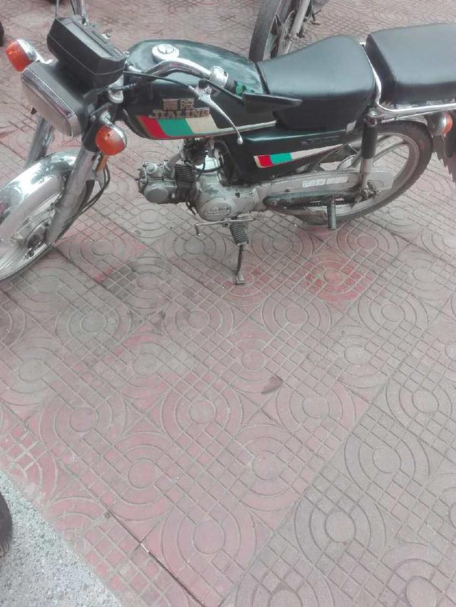 1995年的嘉陵70摩托,1985年的嘉陵70图片