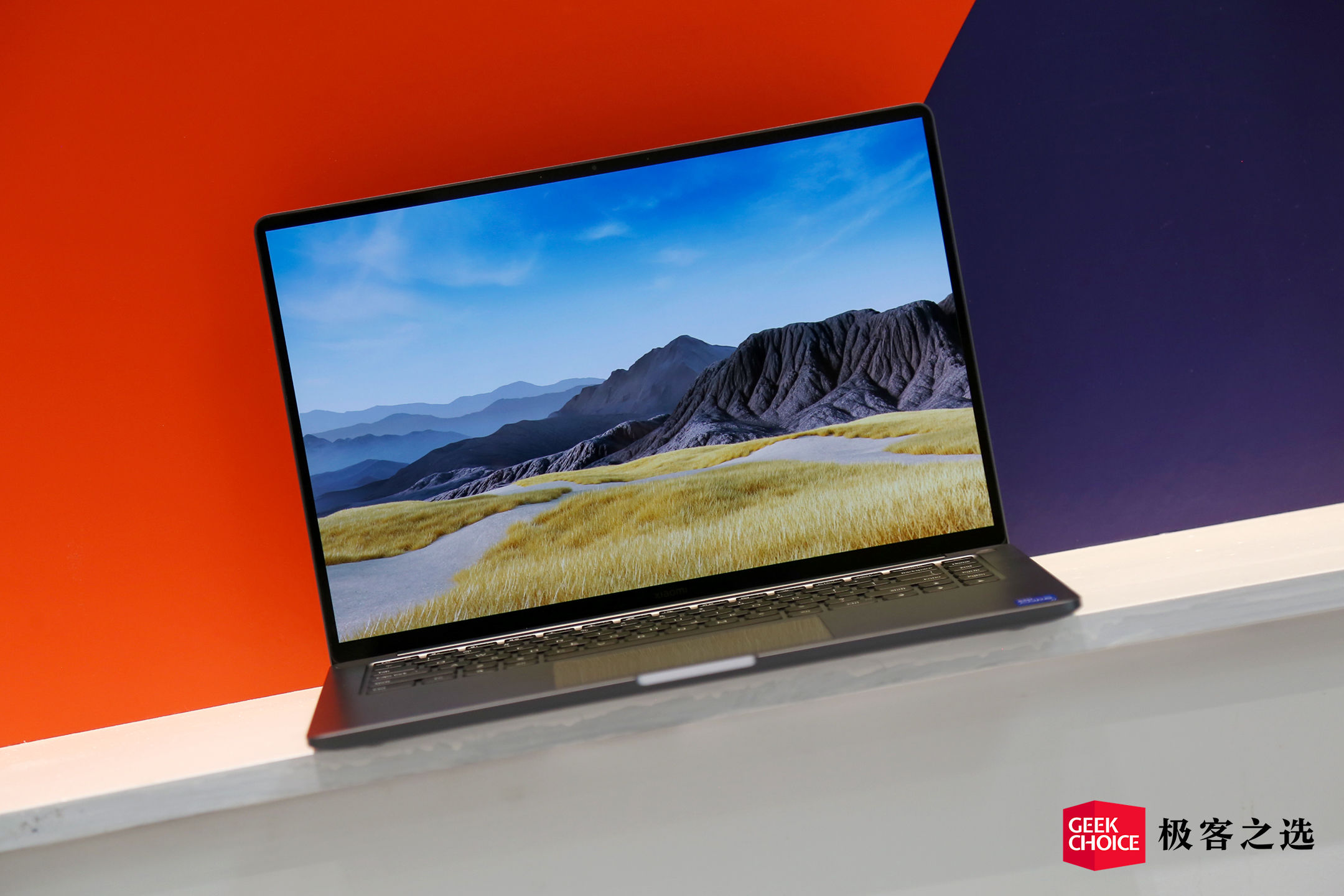 小米笔记本Pro评测：6499元的OLED笔记本，你想过吗？