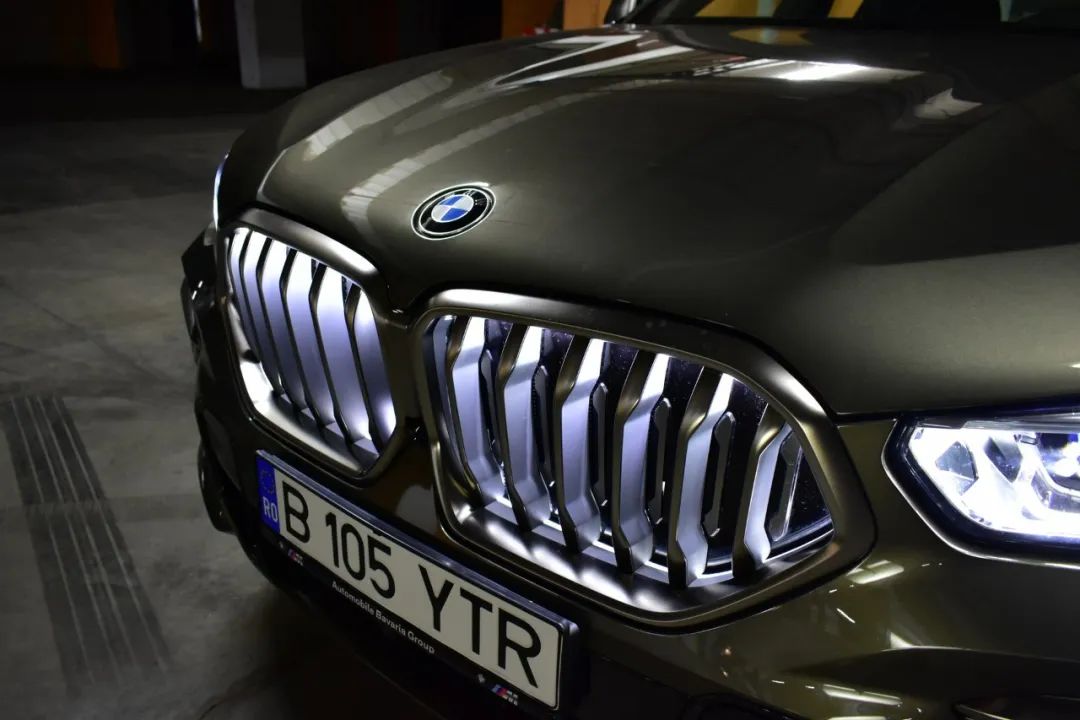 宝马x5和x6哪个更值得买,宝马x6二手车值不值得购买