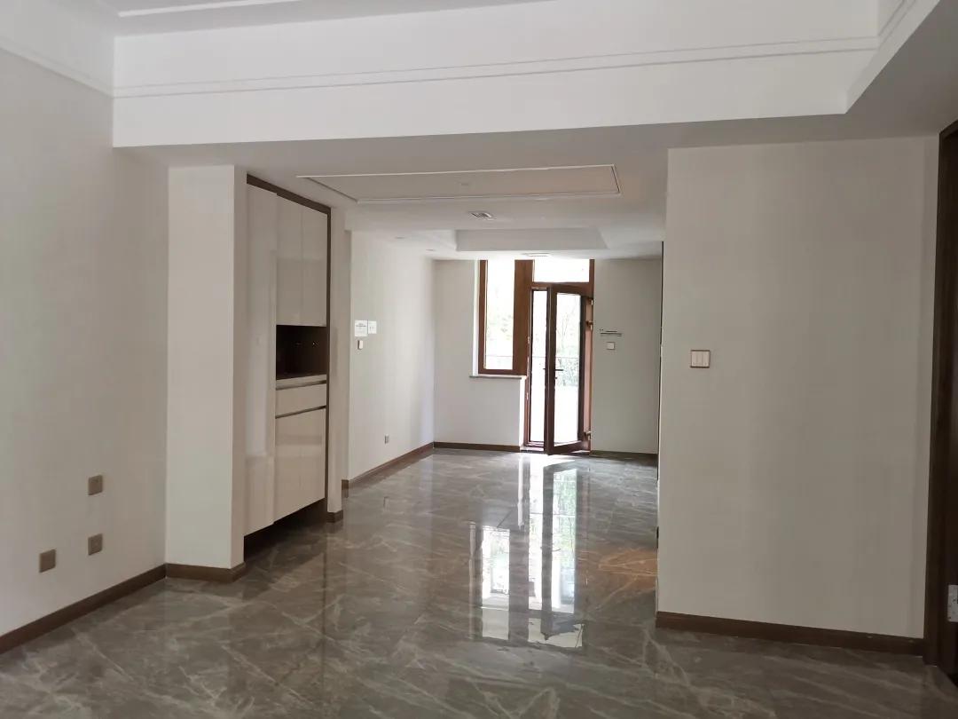 成都东安新城，一场豪赌的盛宴