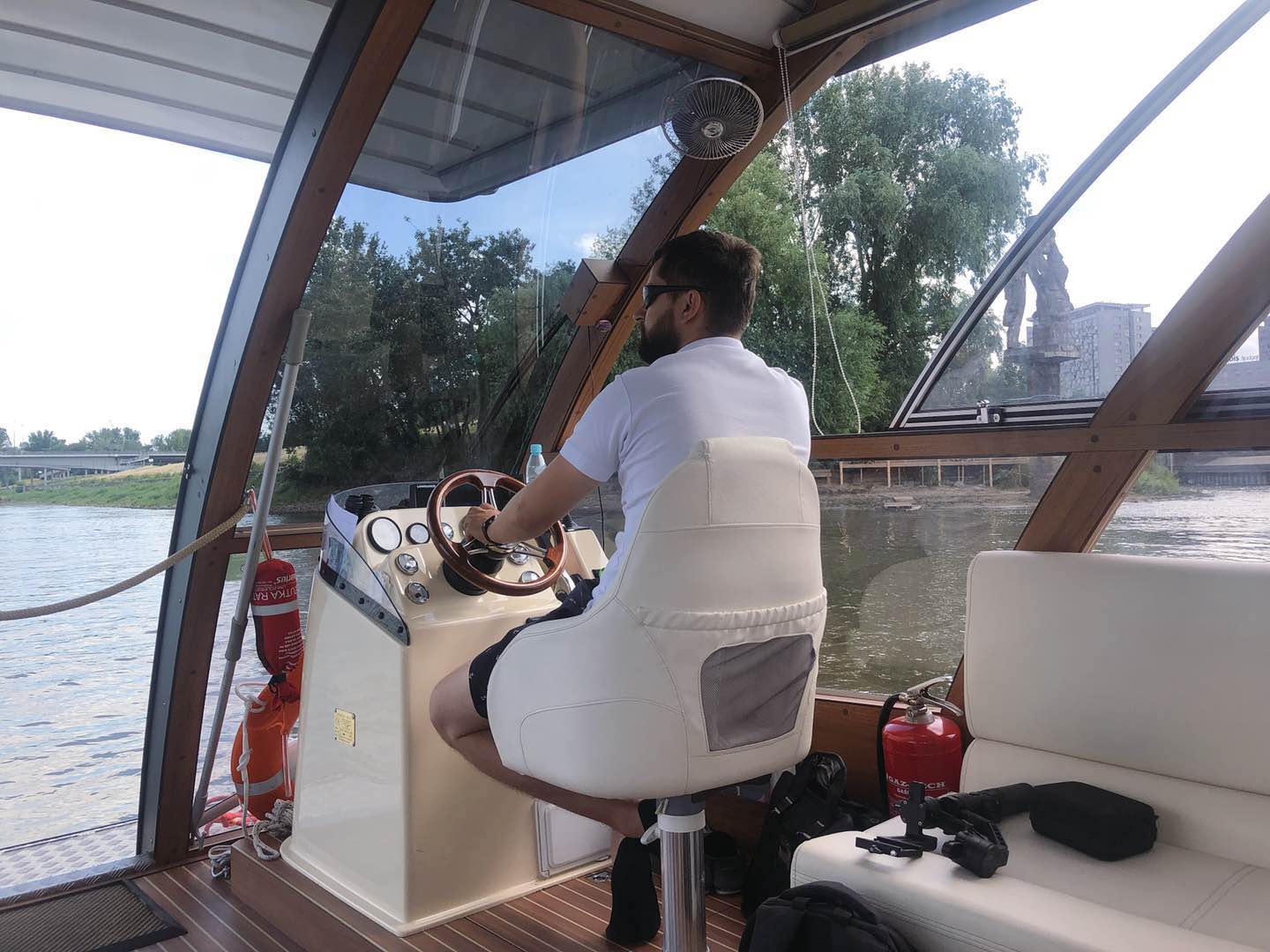 实拍华沙维斯瓦河包船旅行,十人人均240元,高性价比户外体验