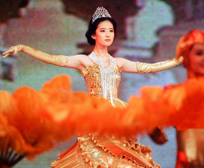 刘亦菲红昭愿人间仙子,刘亦菲微微一笑很倾城电视剧