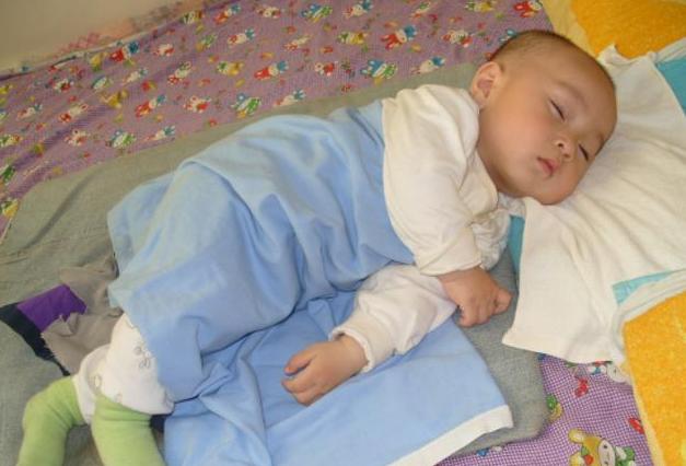 想睡觉要喝两口才睡怎么戒掉,怎么戒掉宝宝喝奶睡觉