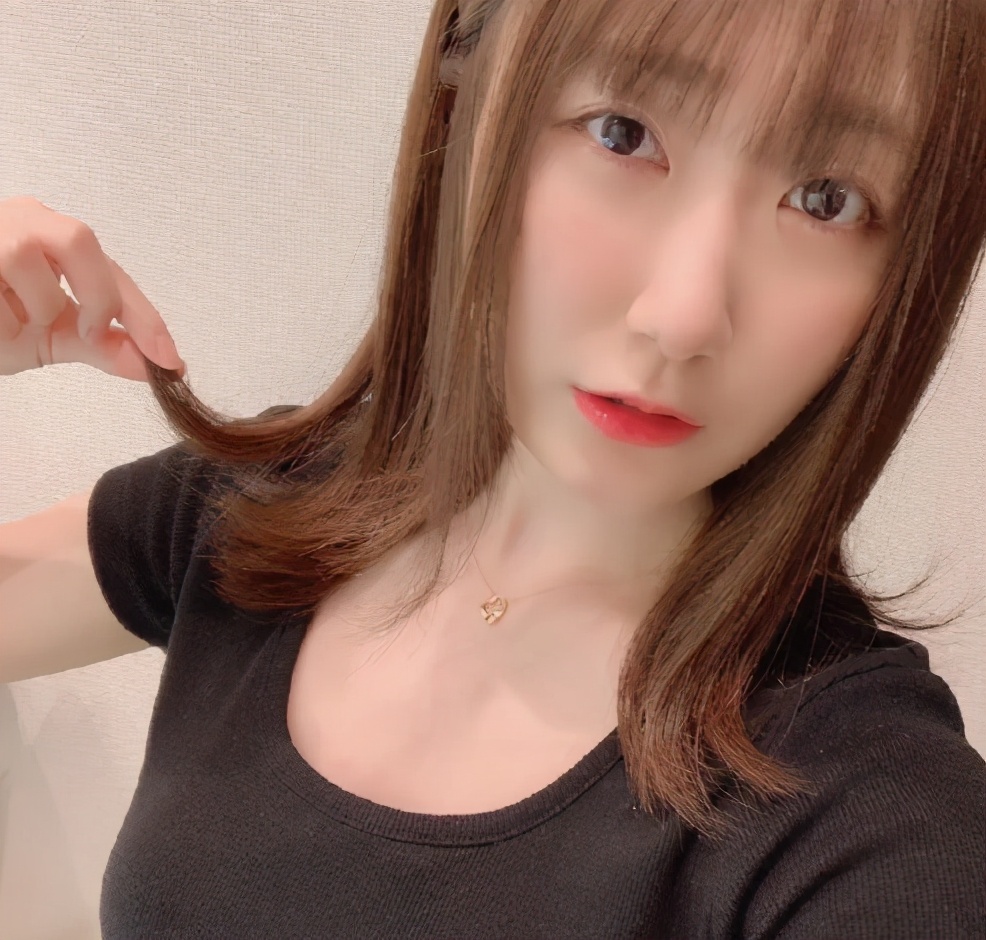 松冈祯丞自曝，休息期间在家一直肝FF14，难怪还没有结婚