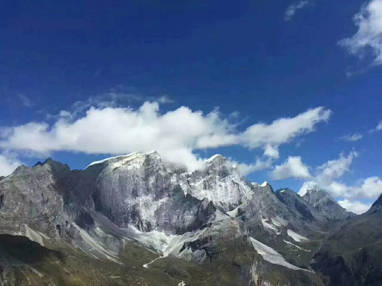 稻城亚丁到底该不该去,稻城亚丁真的有必要去吗