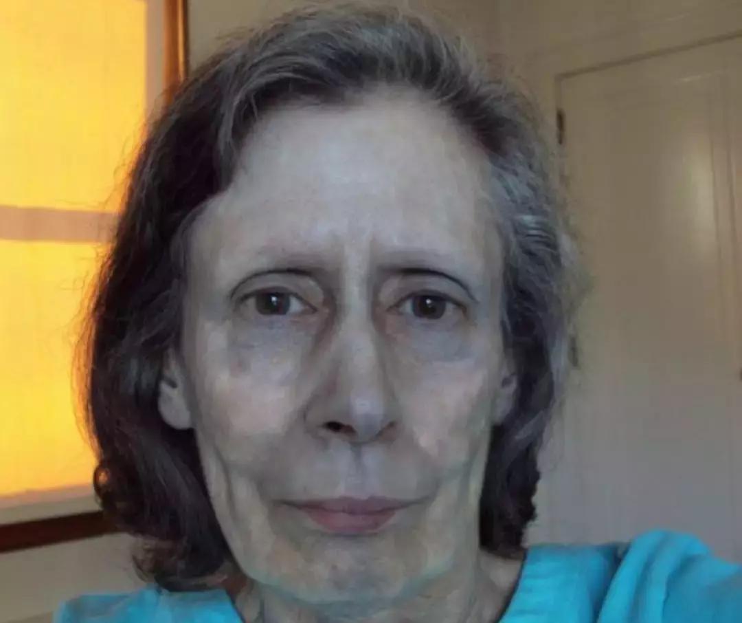 300涓囬攢閲忚儗鍚庣殑鏁呬簨,绔ュ勾鏃跺厜楠楀眬鎻