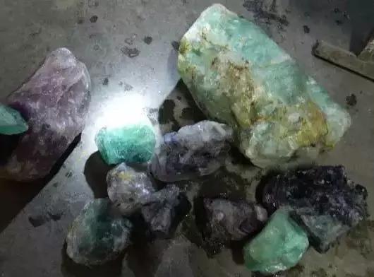 最全玉石真假图例，记得要收藏啊