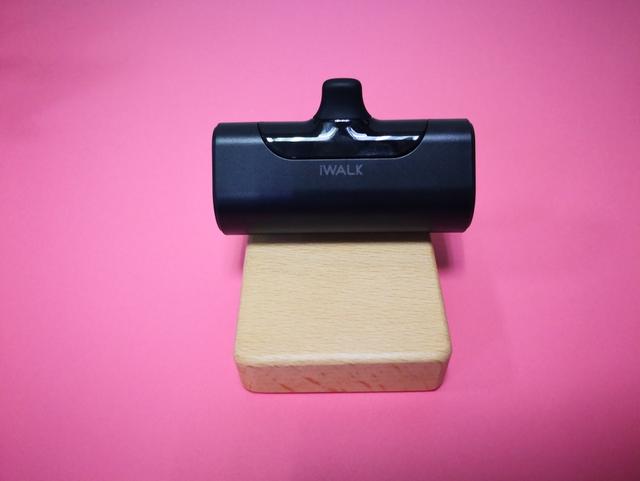 爱沃可iwalk二合一无线充电宝,爱沃可iwalk充电宝typec