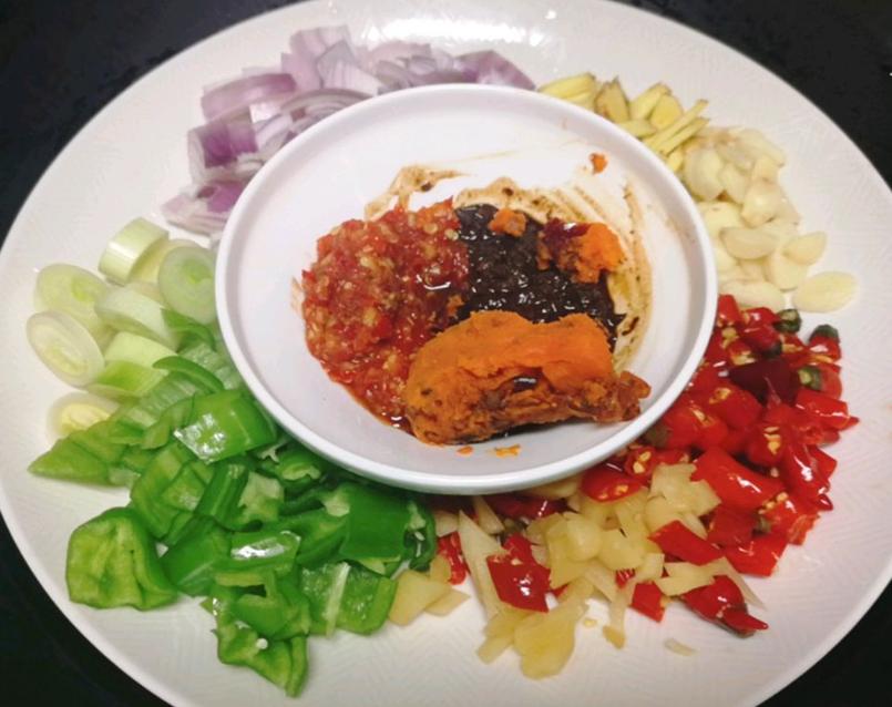 干锅兔是怎么做的,干锅兔怎么做才好吃